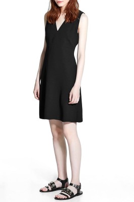 CZARNA SUKIENKA V NECK (XS)