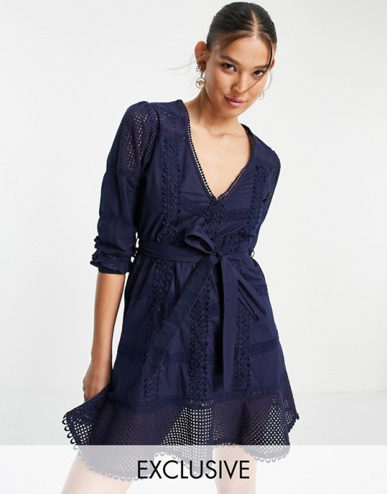 GRANATOWA SUKIENKA V-NECK PASEK (M)