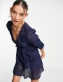 GRANATOWA SUKIENKA V-NECK PASEK (M)