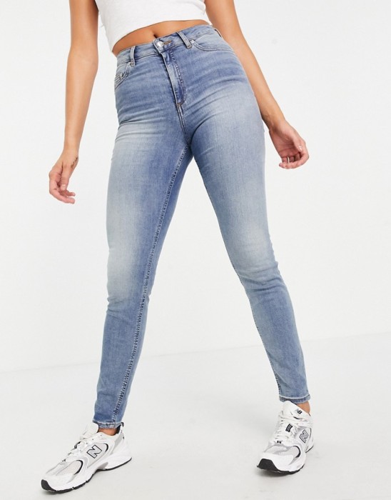 NIEBIESKIE JEANSY RURKI (W24L34)
