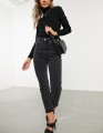 CZARNE MOM JEANS KIESZENIE (W25L32)