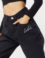 CZARNE MOM JEANS HAFT (W32L32)