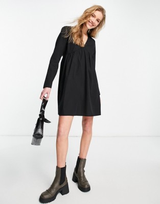 Czarna sukienka mini v neck (38)