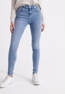 Jasnoniebieskie jeansy rurki (26/32)