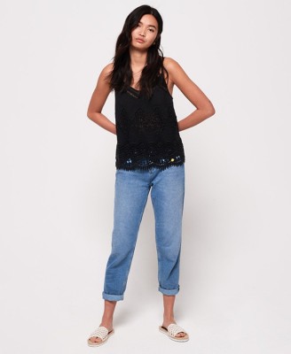 Czarny top koronka (38)