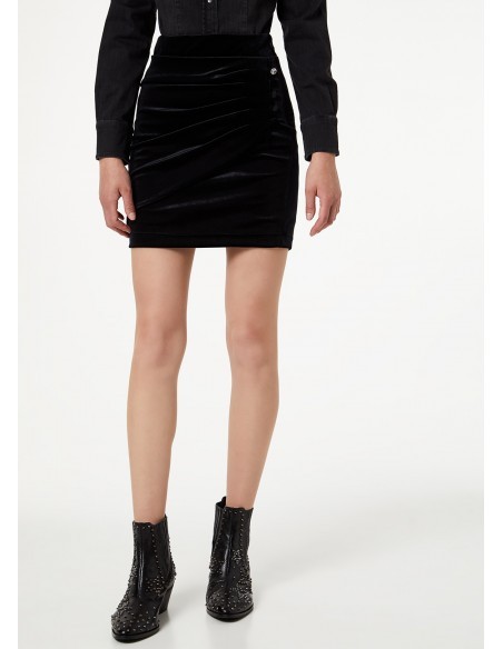 falda-corta-de-terciopelo-f69246 (2).jpg
