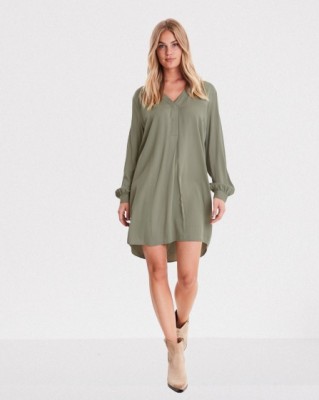 Sukienka zielona v neck (38)