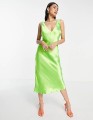 Zielona satynowa sukienka v neck (40)