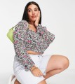 in-the-style-plus-x-olivia-bowen-strappy-back-volume-sleeve-crop-top-in-multi-floral-print.jpg
