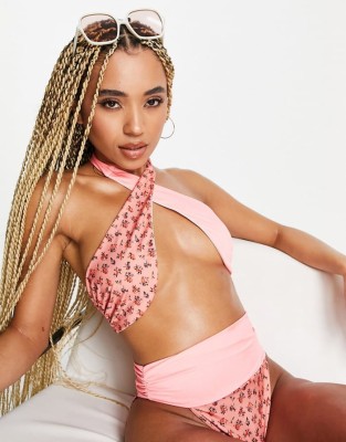 Wiązany wzorzysty top bikini (38)