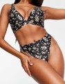 Czarne figi bikini kwiaty (36)