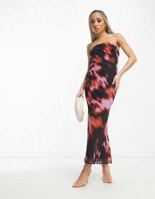 Wzorzysta sukienka odkryte ramiona (38)