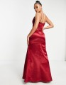 Czerwona satynowa sukienka (42)