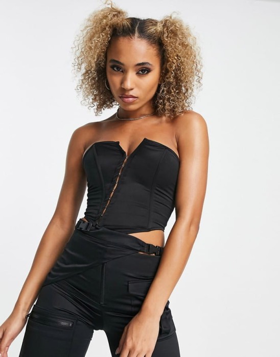 Czarny satynowy top (44)