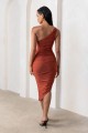 Dopasowana asymetryczna sukienka (40)