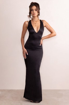 Czarna satynowa sukienka maxi (40)