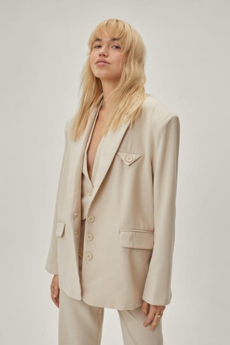 Beżowa marynarka oversize (38)
