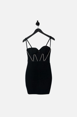 Bandażowa czarna sukienka mini (34)