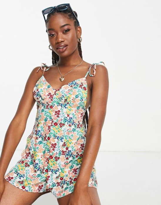 Biały kombinezon floral print (36)