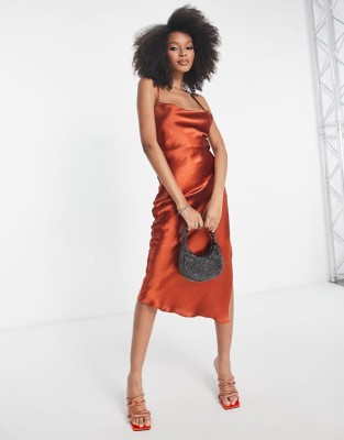 Miedziana satynowa sukienka (44)