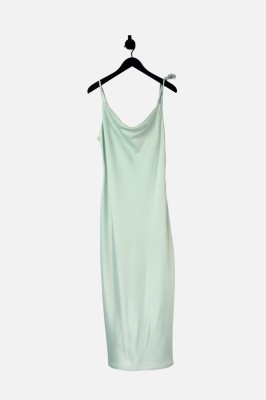 Miętowa satynowa sukienka (42)