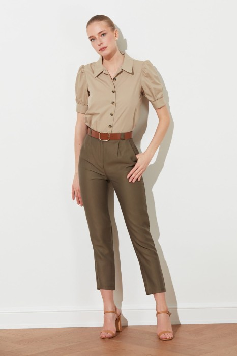 Khaki spodnie zaszewki (25)