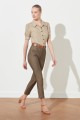 Khaki spodnie zaszewki (25)