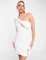 Biała sukienka mini jedno ramię (34)