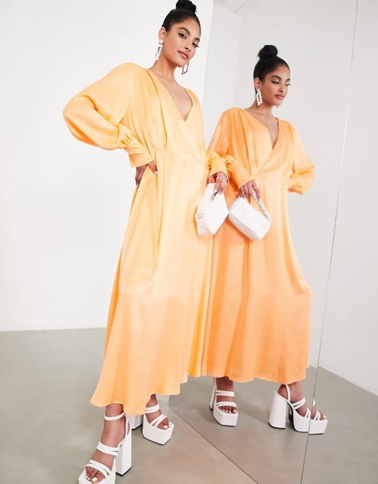 Satynowa sukienka kopertowy dekolt (36)