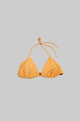 Beżowa trójkątna góra od bikini (38)