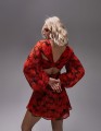 Czerwona sukienka cut out (38)