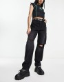 202382583-1-black.jpg