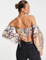 Kolorowy top off shoulder wzór (36)