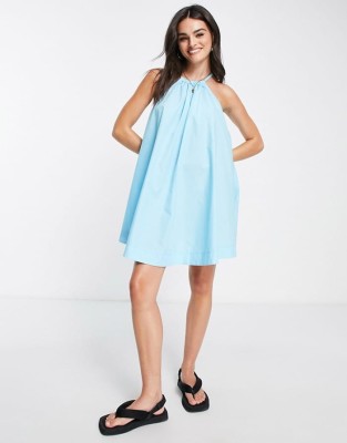 Niebieska luźna sukienka (34)