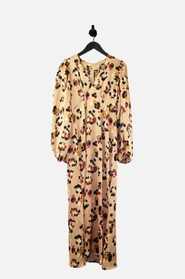 Beżowa sukienka wzór (40)