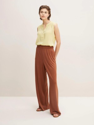 Brązowe spodnie high waist (L)