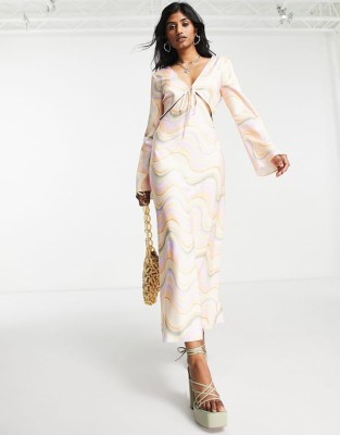 Kolorowa midi sukienka wzór (38)