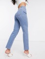 Niebieskie mom jeans guziki (27)