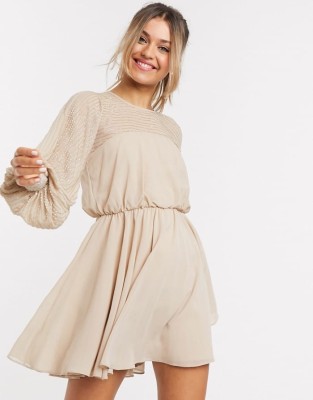 Beżowa sukienka szyfonowa mini (42)