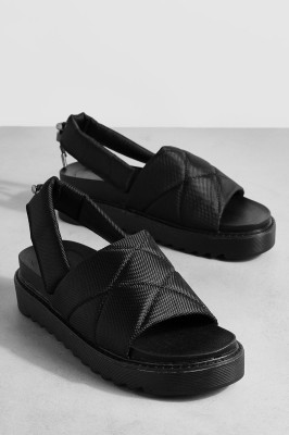 Czarne wsuwane sandały (36)