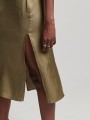 Satynowa sukienka khaki ramiączka (42)