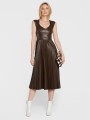 guess-sukienka-z-imitacji-skory-teri-w2bk66-weve0-brazowy-regular-fit (3).jpg