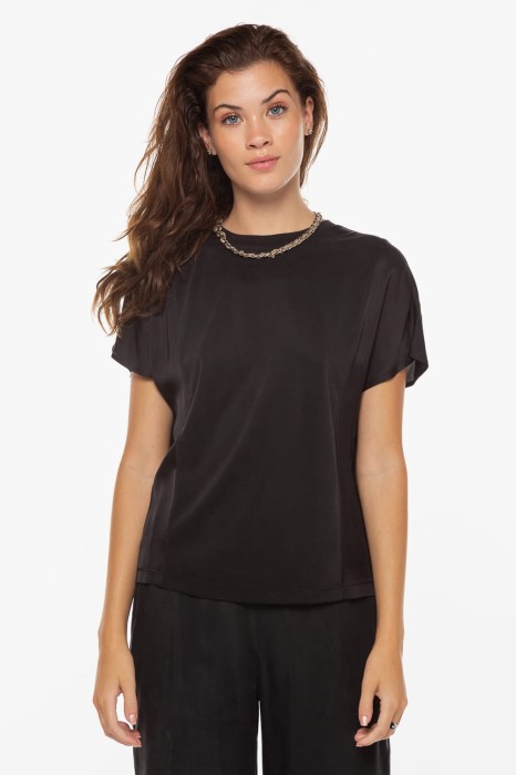 Czarny t-shirt krótki rękaw (40)