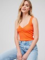 VEPR3_SQ4_0000000198_ORANGE_MDd.jpg