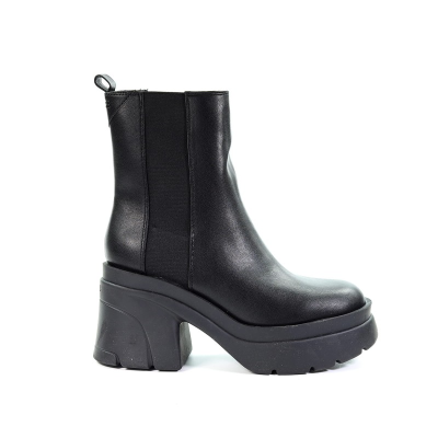 Czarne wsuwane botki (38)