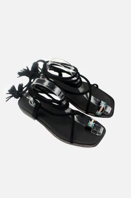 Czarne wiązane sandały (38)