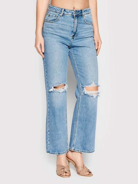 vero-moda-jeansy-kithy-10255230-niebieski-regular-fit.webp