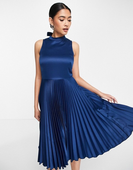 closet-london-high-neck-pleated-midi-dress-in-navy (2).jpg