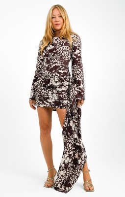 Asymetryczna sukienka wzór (40)