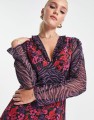 Kolorowa sukienka v neck wzór (34)